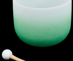 Farbige Kristallschale F — „Herz“ (4. Chakra)