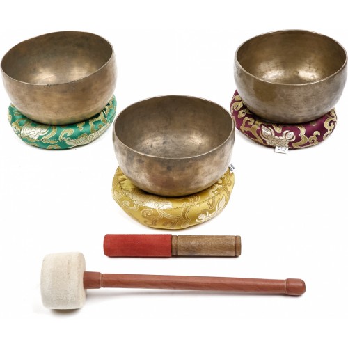 Set aus alten Himalaya-Klangschalen ST 14/3 „Hier und Jetzt“
